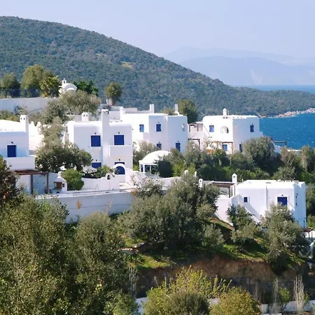 בית נופש Elia Coast Residences